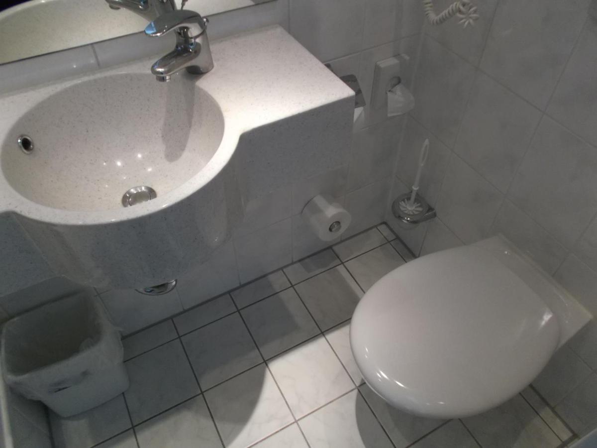 Affittacamere Art Ufer 3*